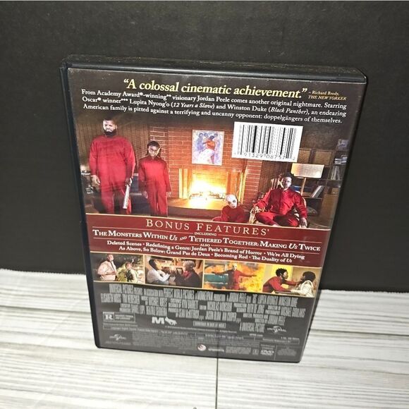 Us Movie (DVD, 2019, Horror) Jordan Peele (English/French) Universal Studios - Picture 2 of 5